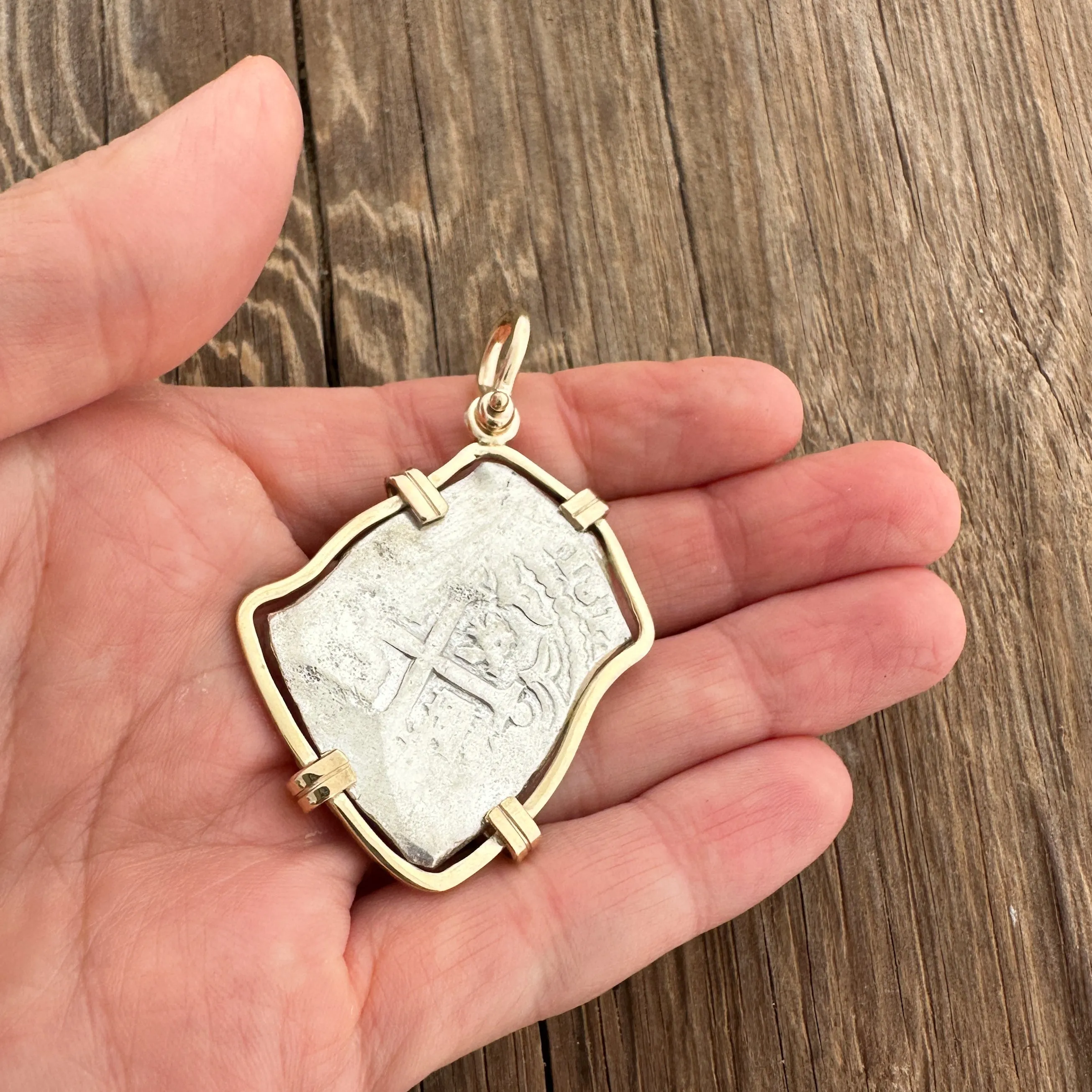 1715 Shipwreck Coin Pendant in 14k, Grade 1, 8 Reales #PC24-31971