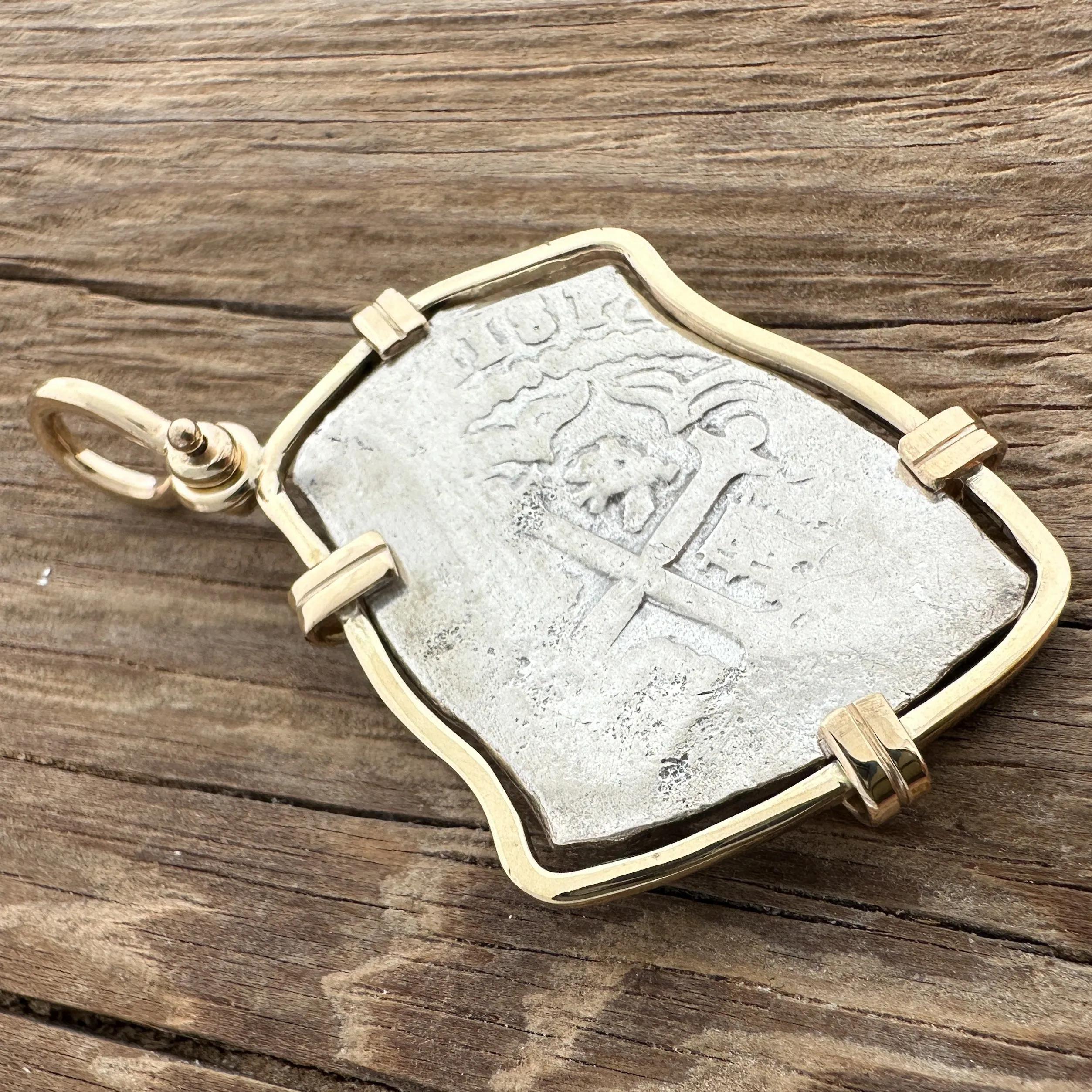 1715 Shipwreck Coin Pendant in 14k, Grade 1, 8 Reales #PC24-31971