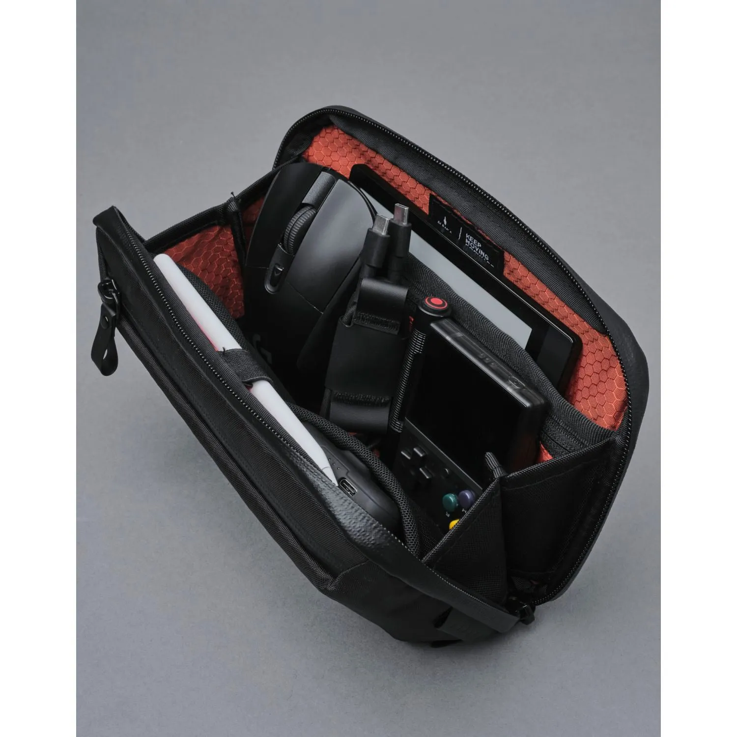 ALPAKA Elements Tech Case Sling Mini X-Pac