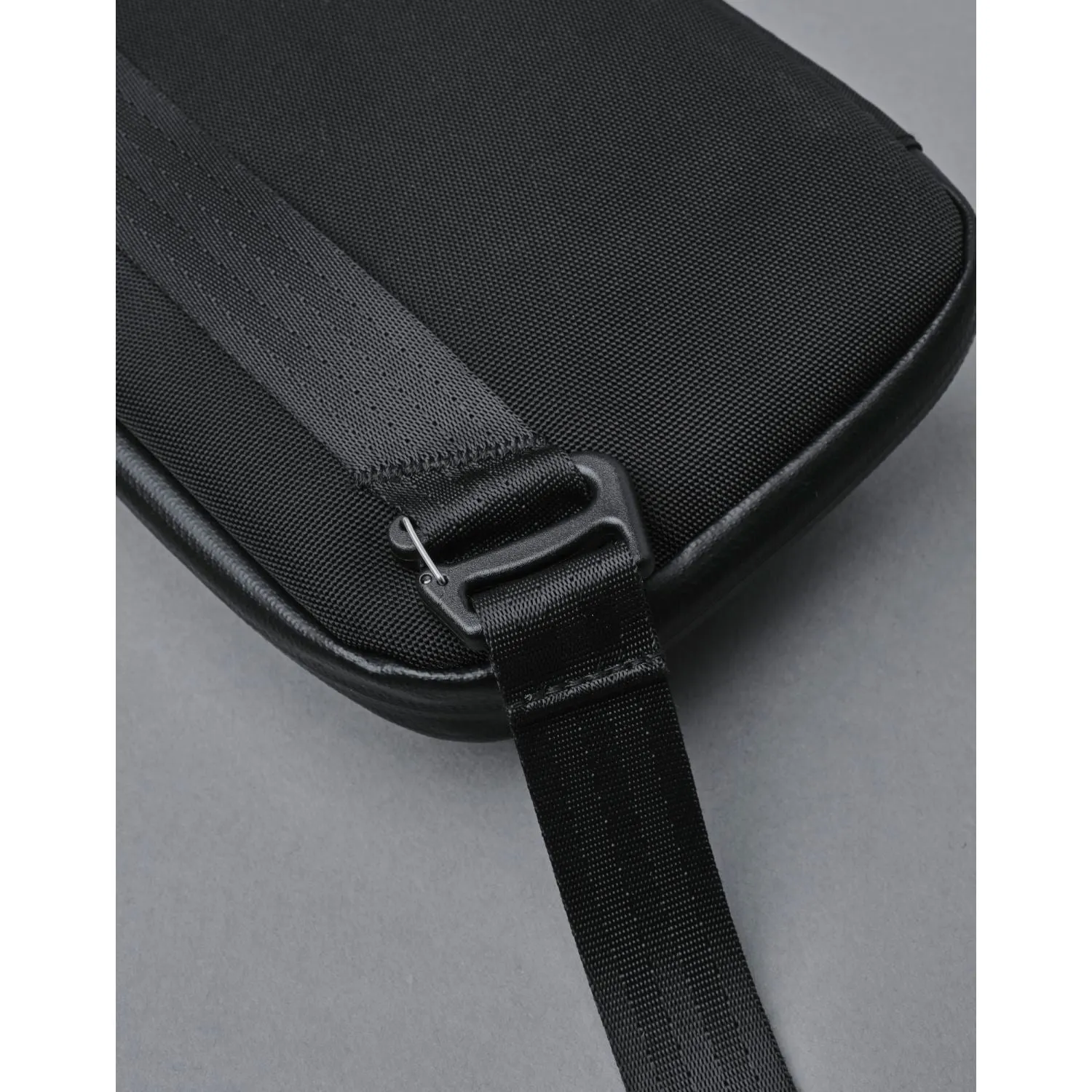 ALPAKA Elements Tech Case Sling Mini X-Pac