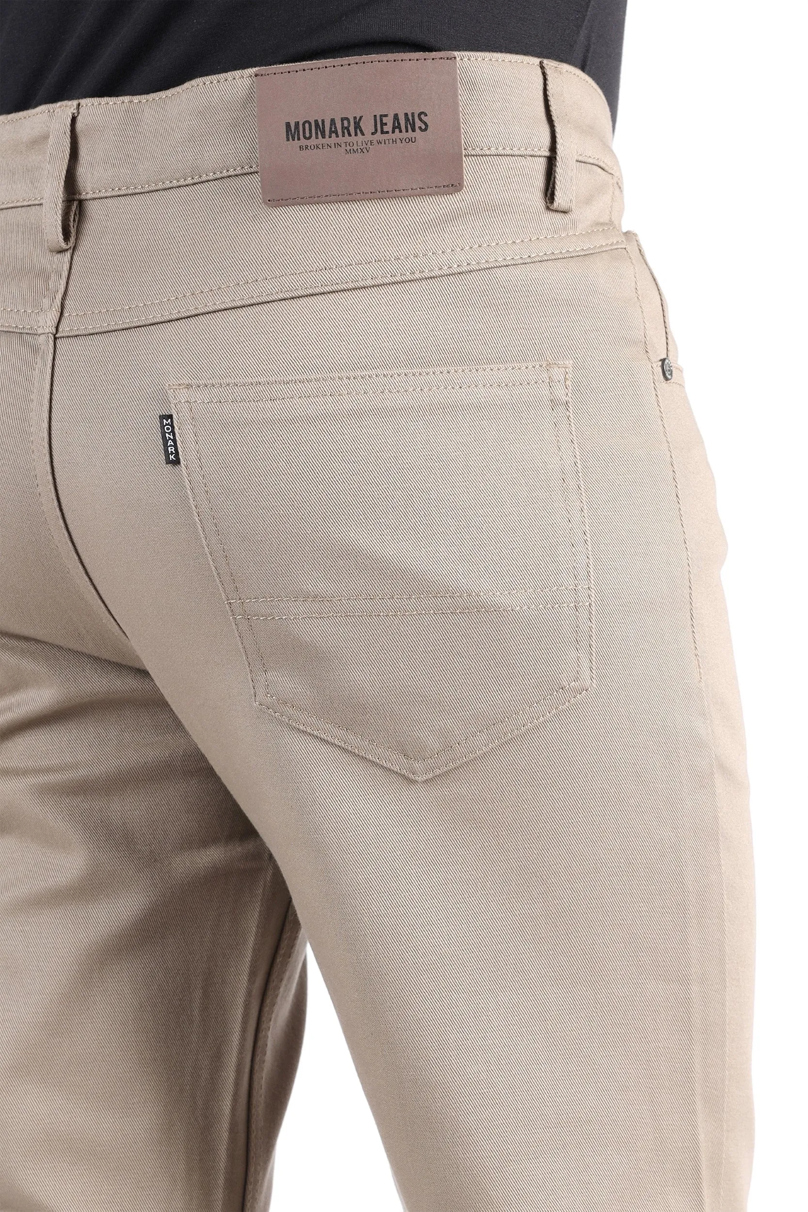 BASIC FIVE POCKETS TAPPERED FIT