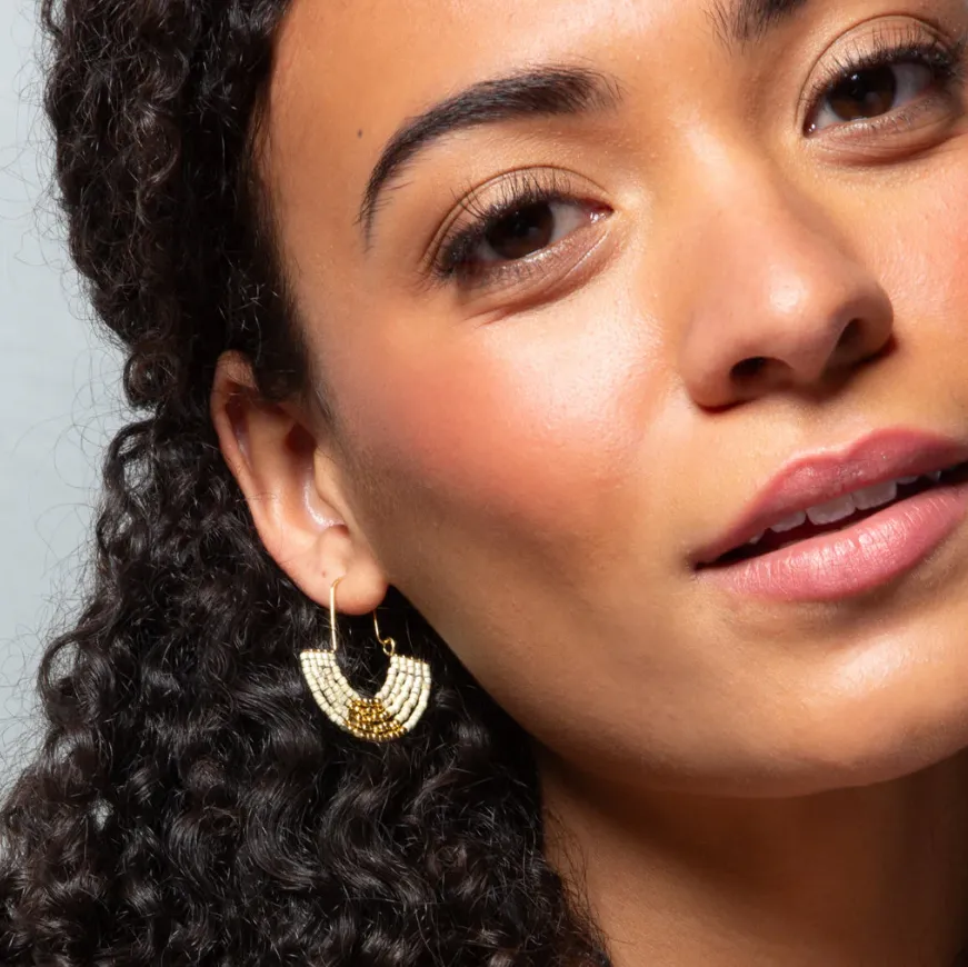 Chromacolor Miyuki U-Hoop Earring - Cream/Gold