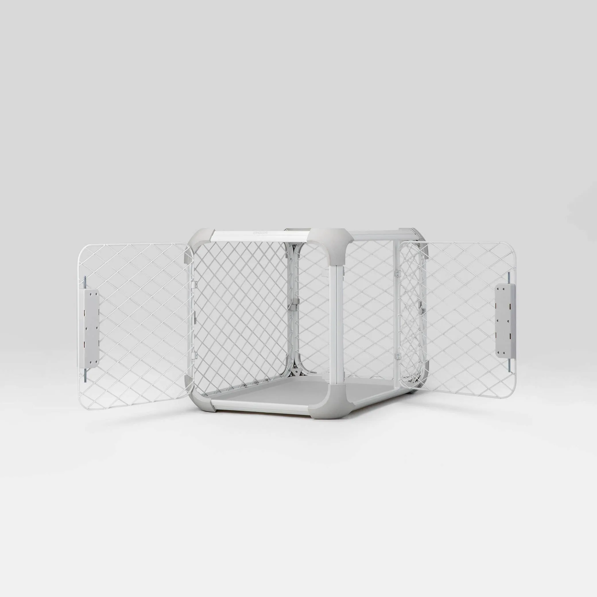 Diggs - Evolv Dog Crate