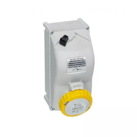 Europa SISW163FF IP67 Interlocked Switched Socket with Key 110V 2P E 16A 4H