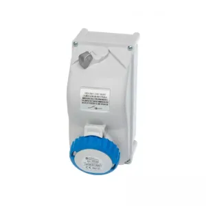Europa SISW323PF IP67 Interlocked Switched Socket with Key 230V 2P E 32A 6H
