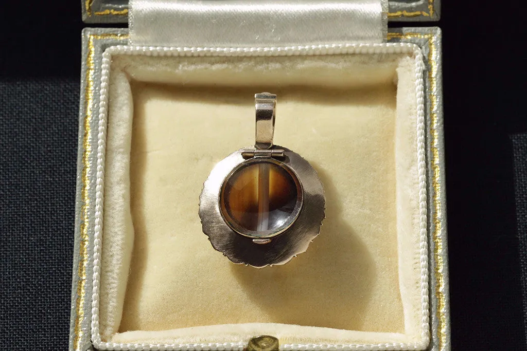 Georgian Banded Agate and Pearl Locket