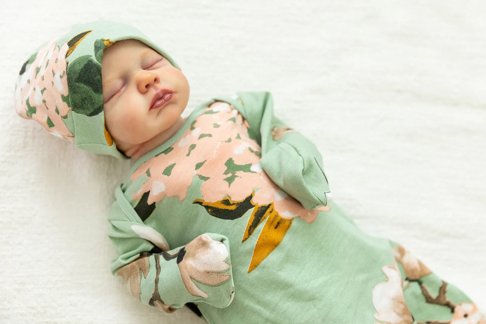 Gia Baby Receiving Gown & Hat