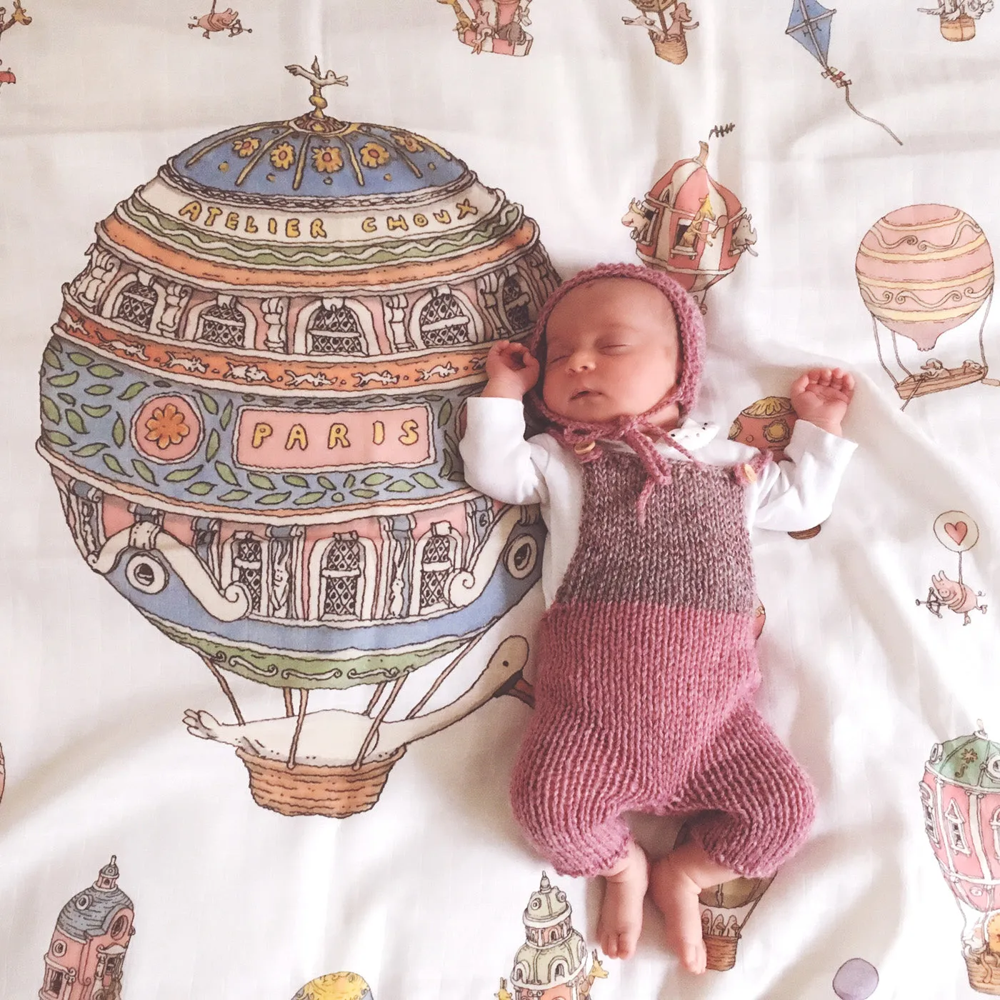 GOTS Certified Organic Swaddle - Hot Air Balloon
