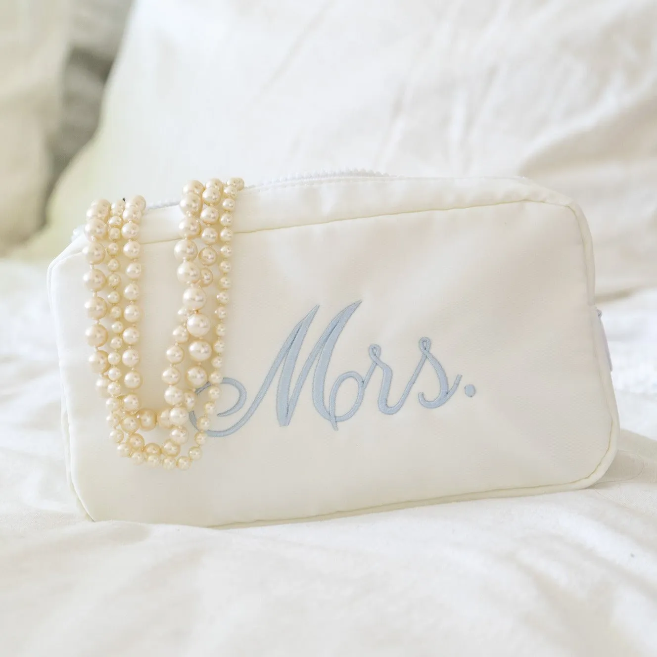 GW M Essentials White - MRS.
