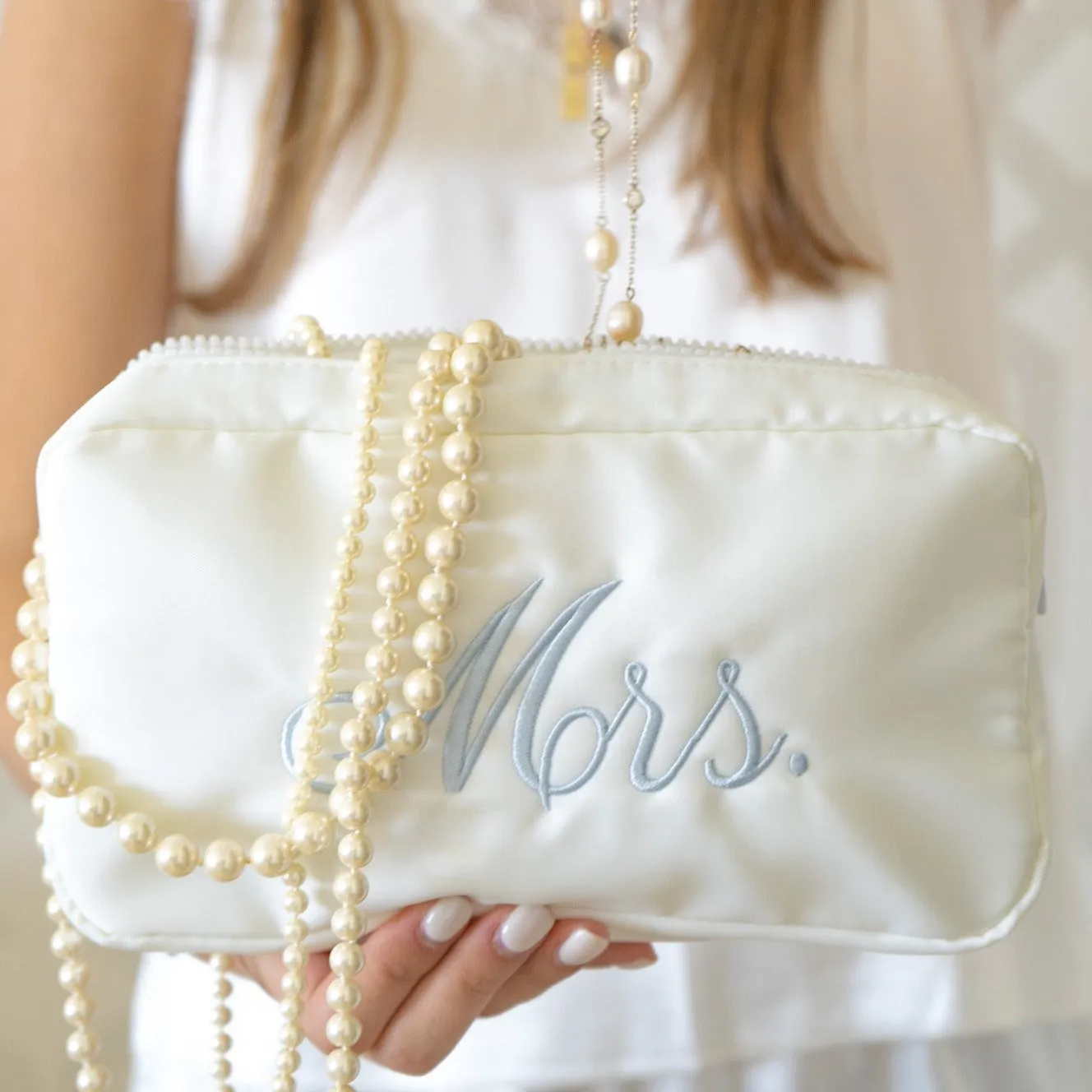 GW M Essentials White - MRS.