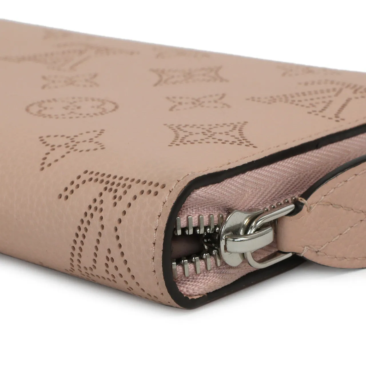 Louis Vuitton Magnolia Mahina Zippy Wallet