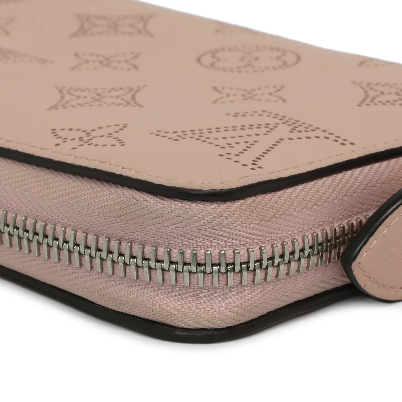 Louis Vuitton Magnolia Mahina Zippy Wallet