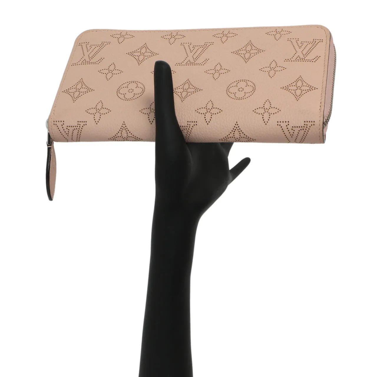 Louis Vuitton Magnolia Mahina Zippy Wallet
