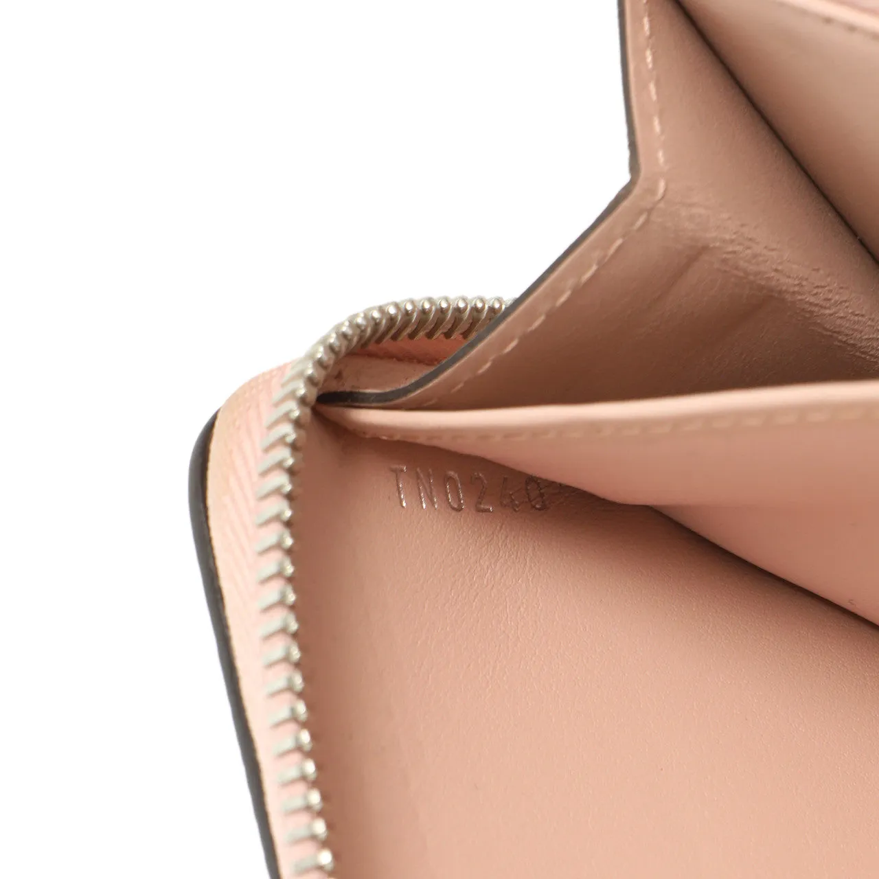Louis Vuitton Magnolia Mahina Zippy Wallet