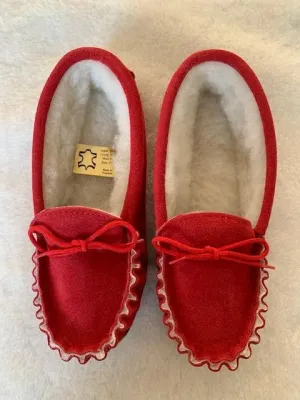Moccasin slipper Hard Sole with Wool lining | Berry