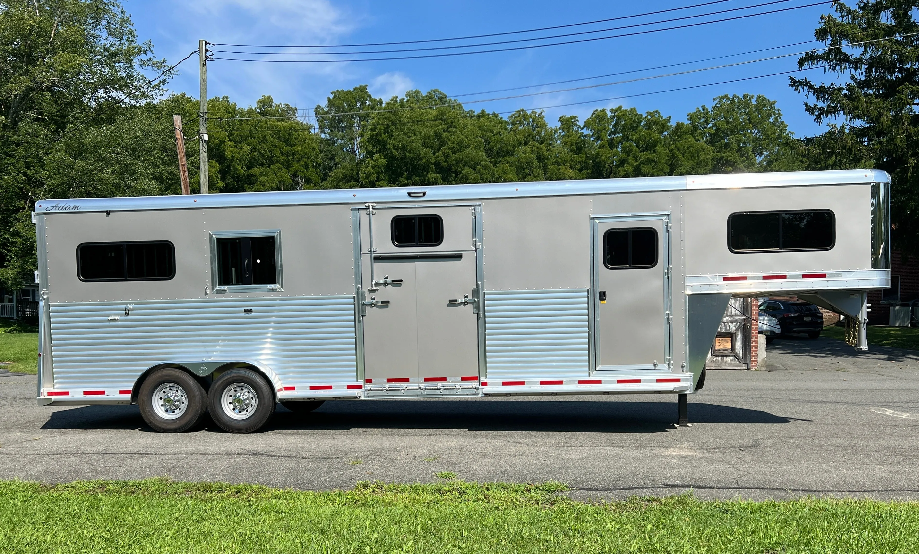 New 2025 Adam Pro-Classic Model GS152 (2 1) All Aluminum Gooseneck Straight Load Trailer with Dressing Room
