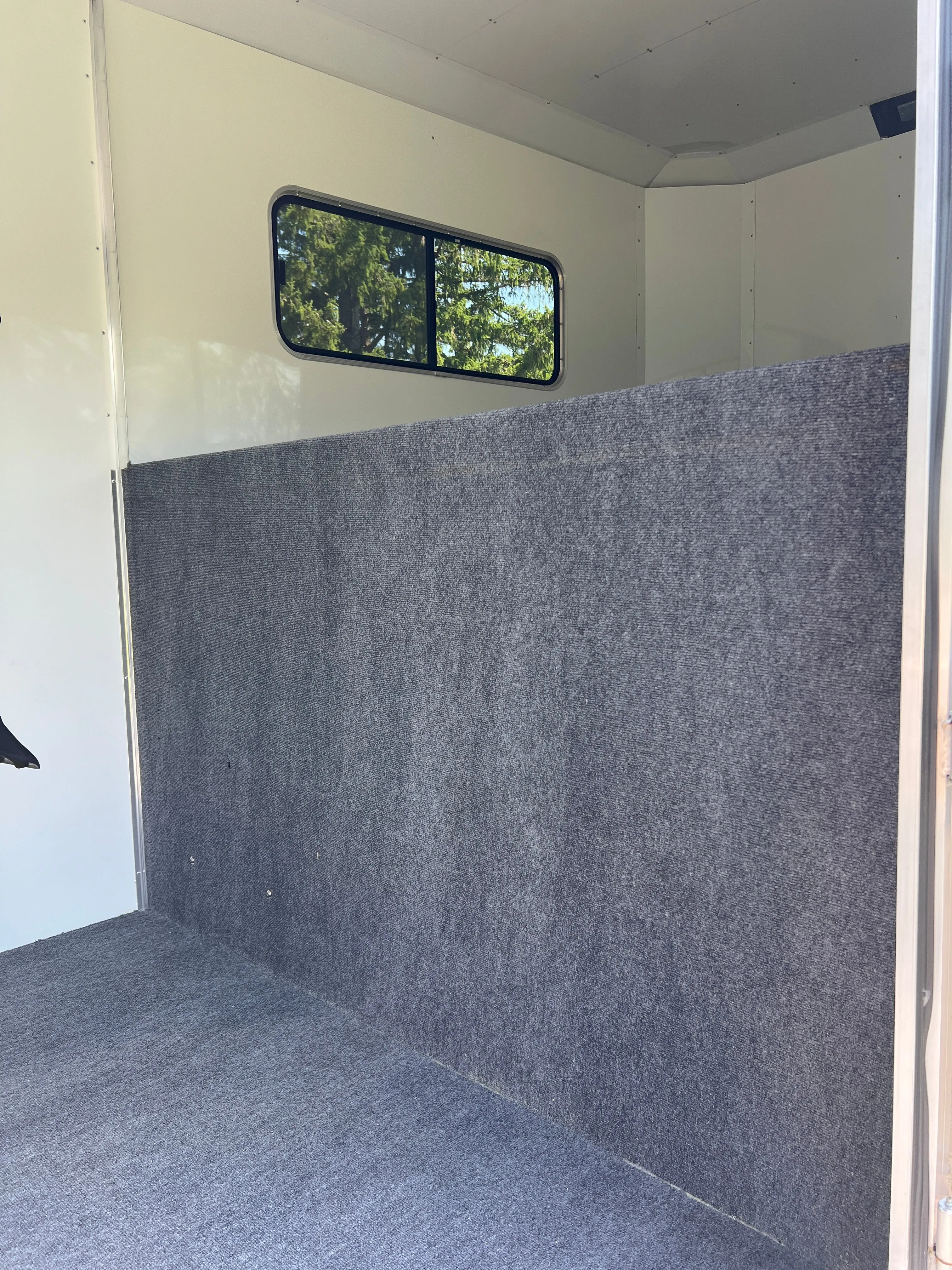 New 2025 Adam Pro-Classic Model GS152 (2 1) All Aluminum Gooseneck Straight Load Trailer with Dressing Room