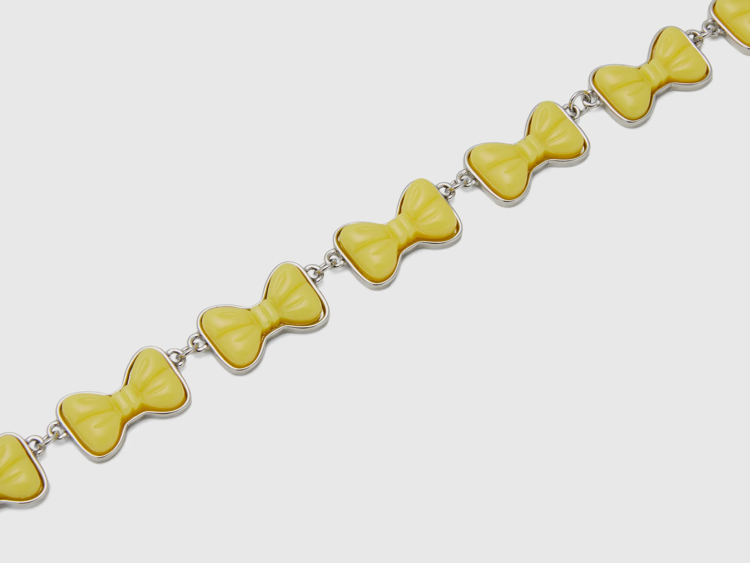 Patterned Clasp Necklace