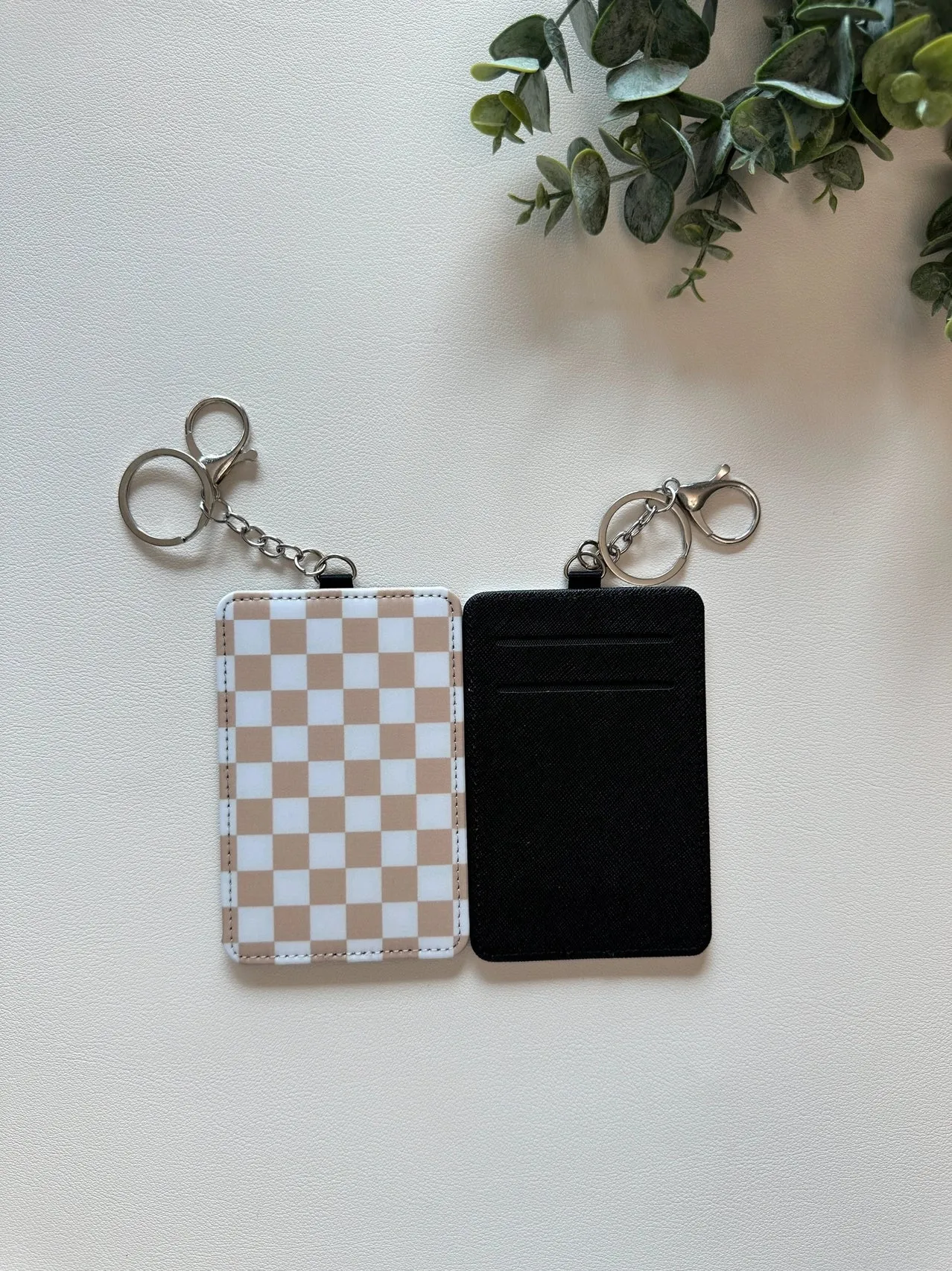 PATTERNED KEYCHAIN CARD HOLDER