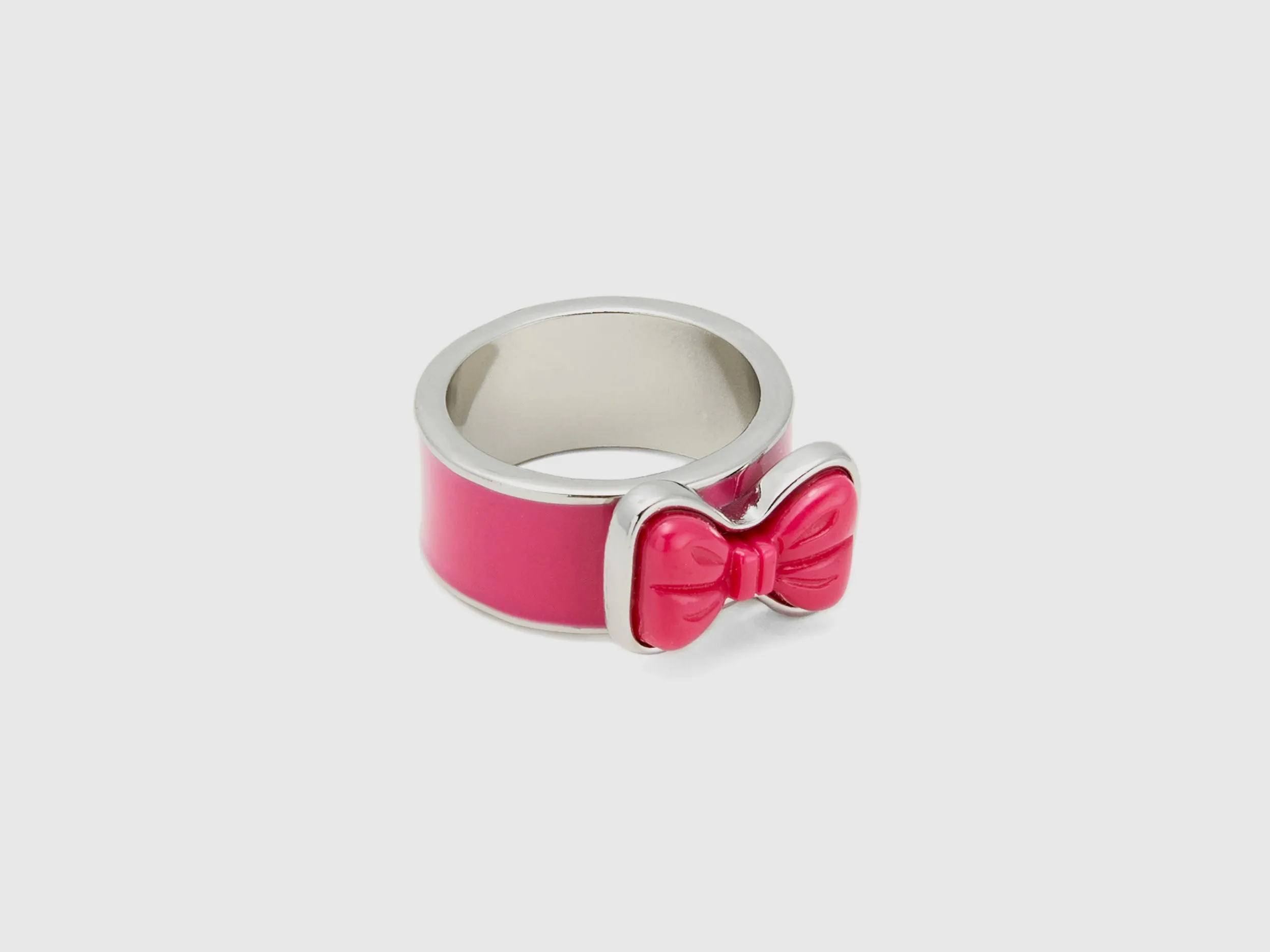 Patterned Ring