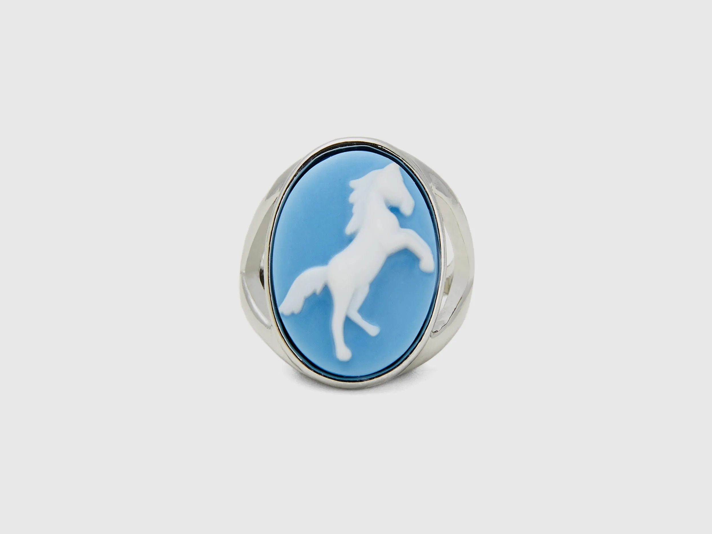 Patterned Ring