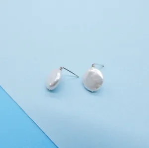 Pearl Stud Earring in Silver