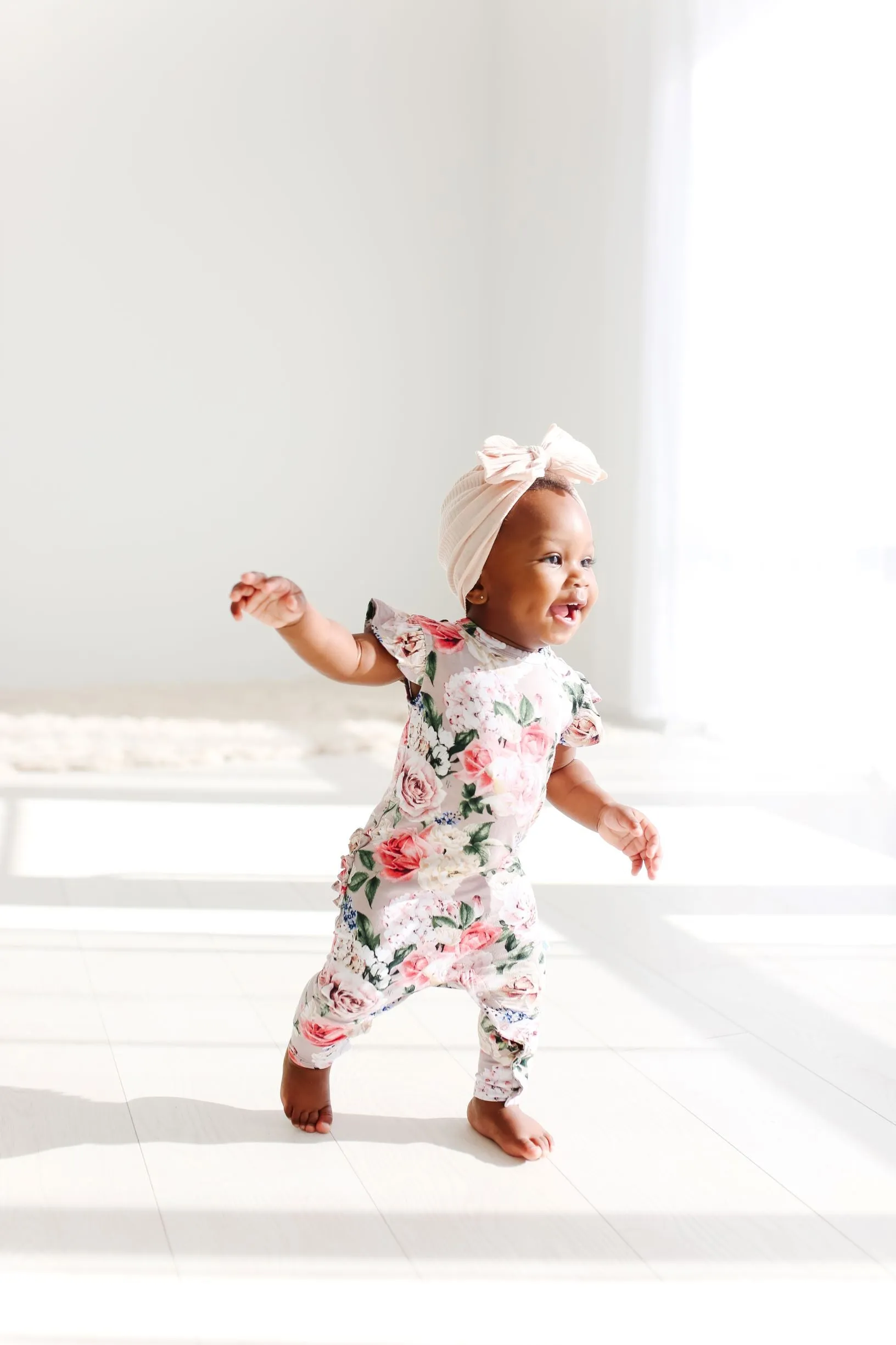 Posh Peanut Cassie Ruffled Capsleeve Basic Romper