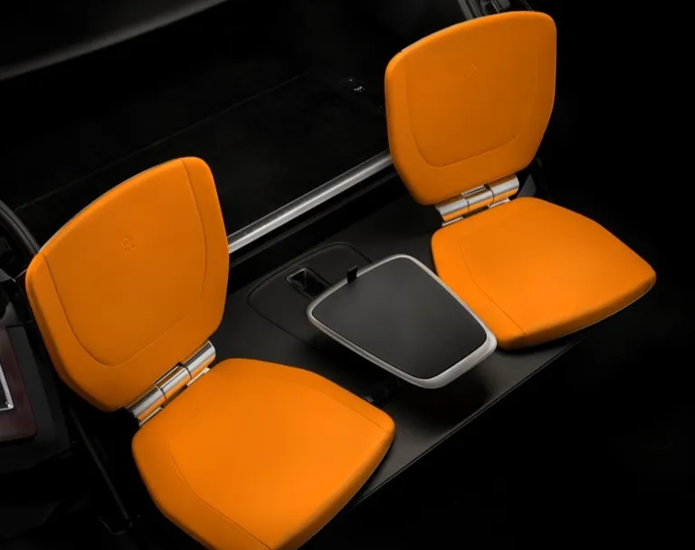 Rolls-Royce Cullinan Viewing Suite