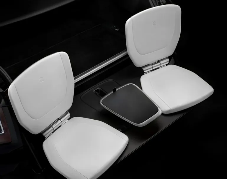 Rolls-Royce Cullinan Viewing Suite