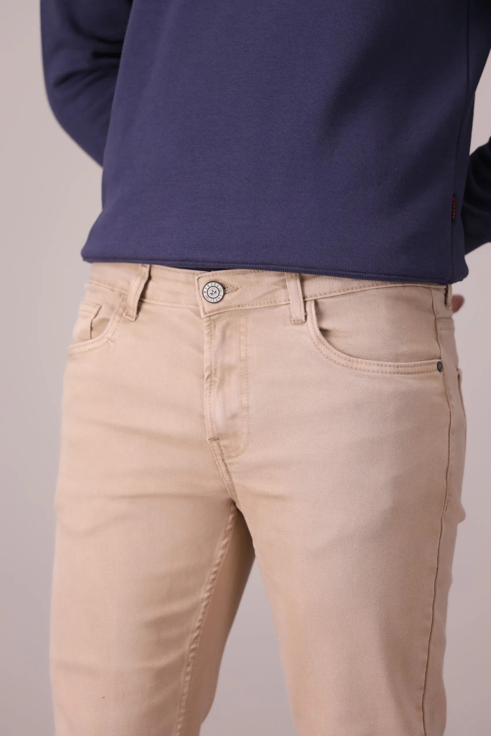 SLIM FIT NON-DENIM