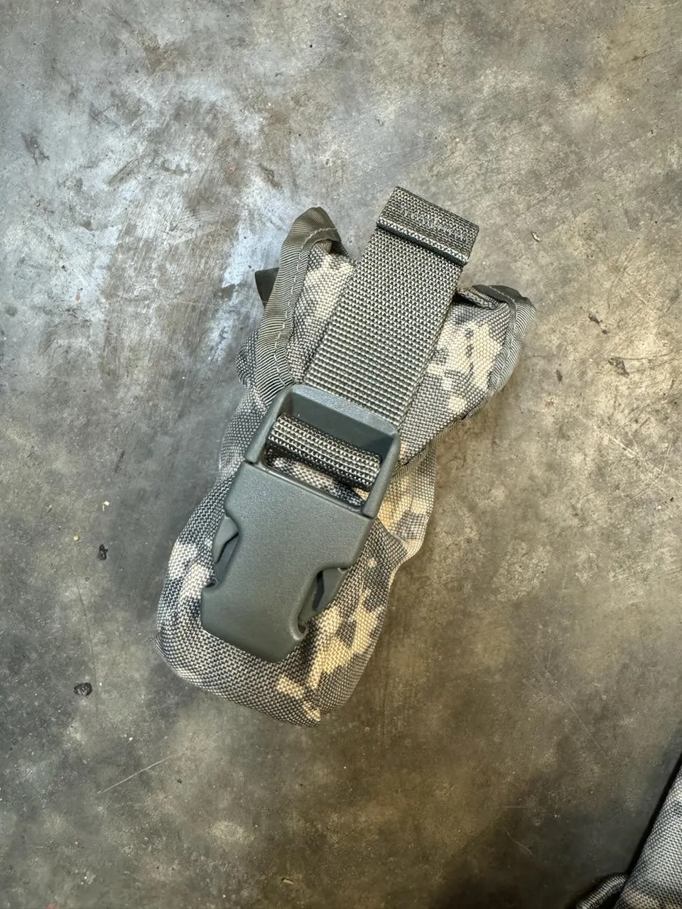 USGI MOLLE-ii Flashbang Grenade Pouch - Used
