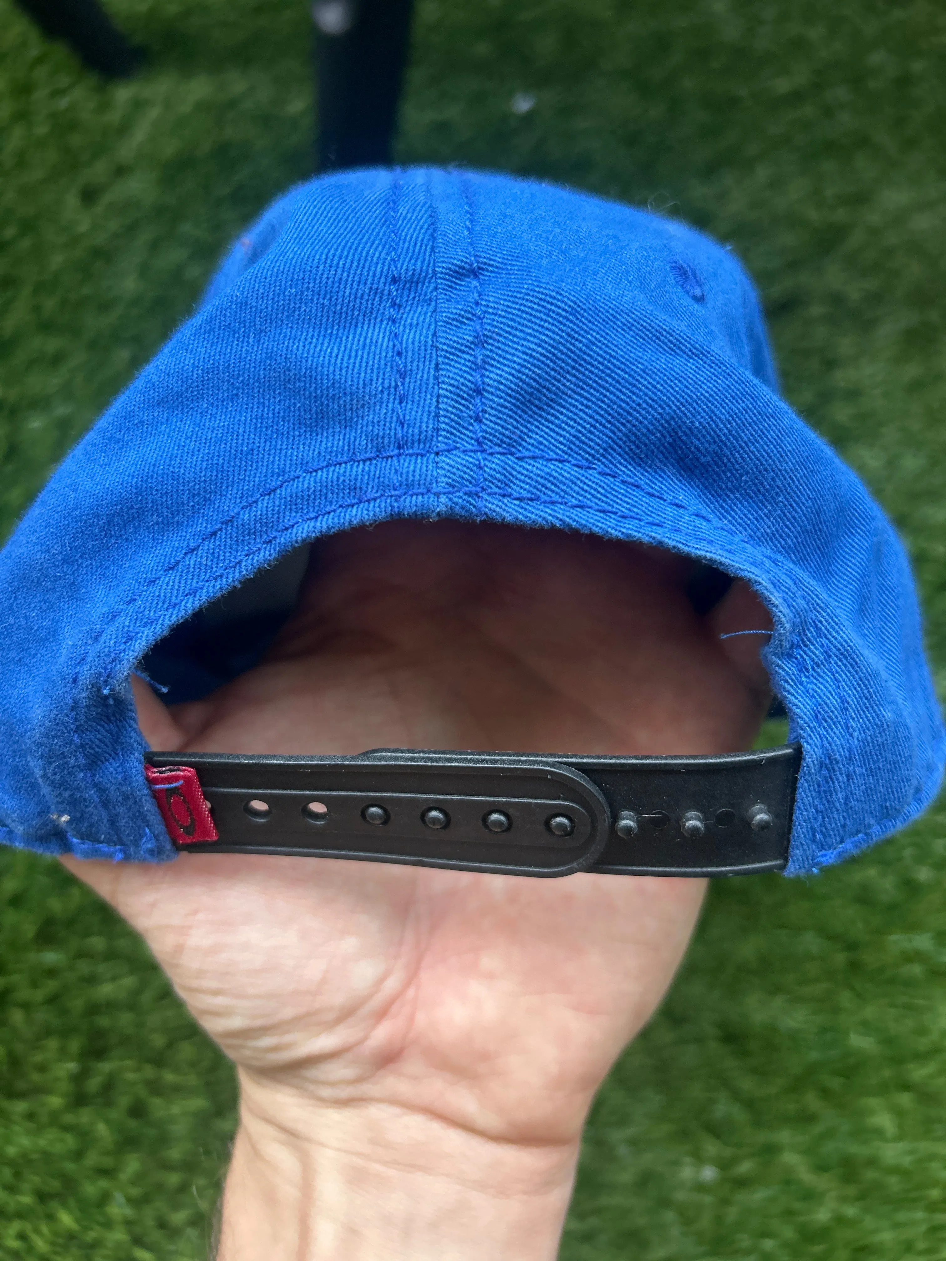 Vintage 00’s Oakley cap