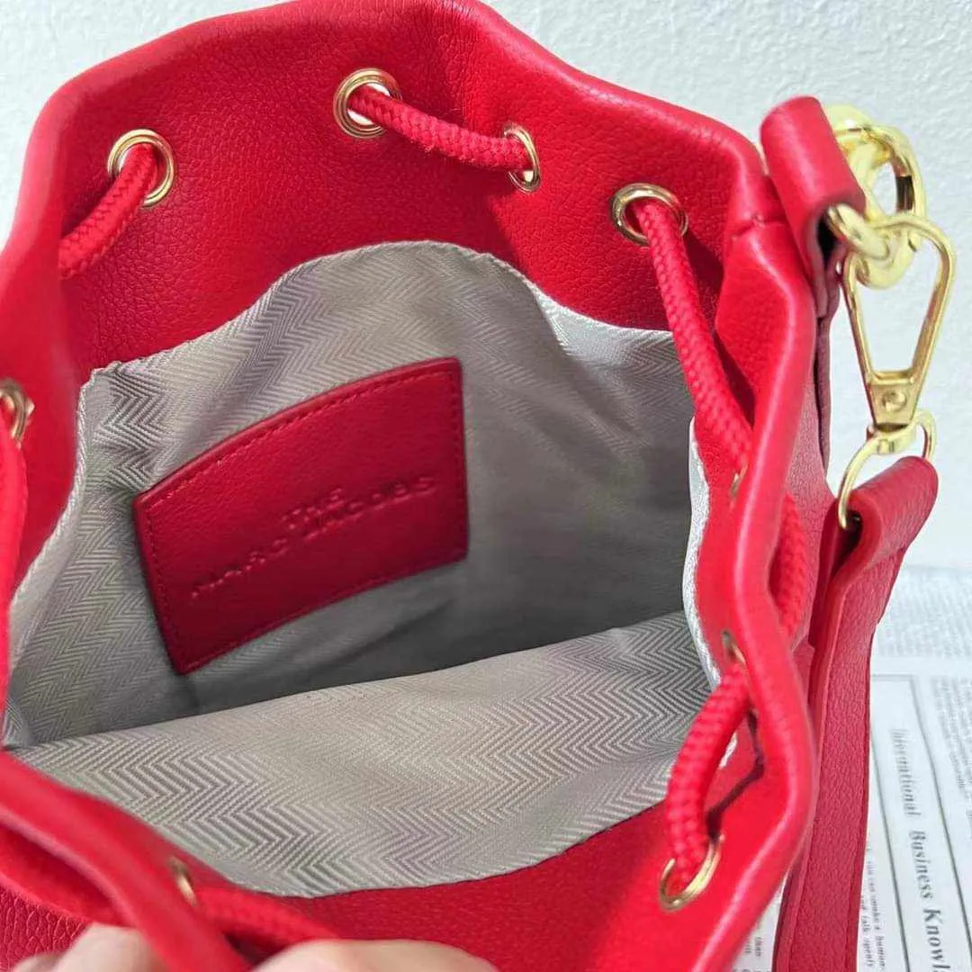Women's Bucket sling