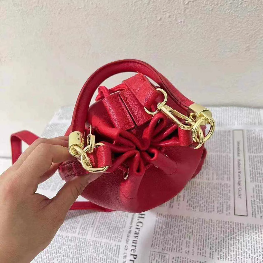 Women's Bucket sling